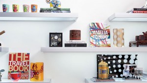 DECORACAO COM PRATELEIRAS 300x171 DECORAÇÃO COM PRATELEIRAS