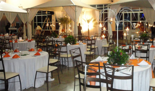 DECORAÇÃO DE CASAMENTO SIMPLES