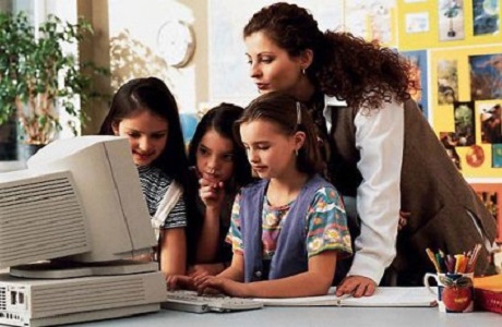 CURSO GRATUITO DE INFORMÁTICA NA EDUCAÇÃO